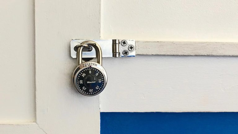 7 tips to keep your home safe while you’re away