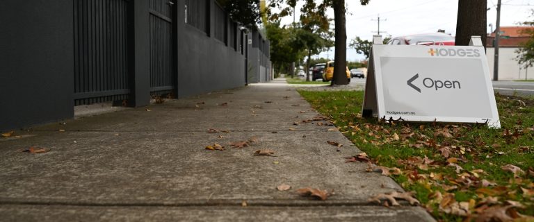 How to choose the right sales strategy for your property in melbourne